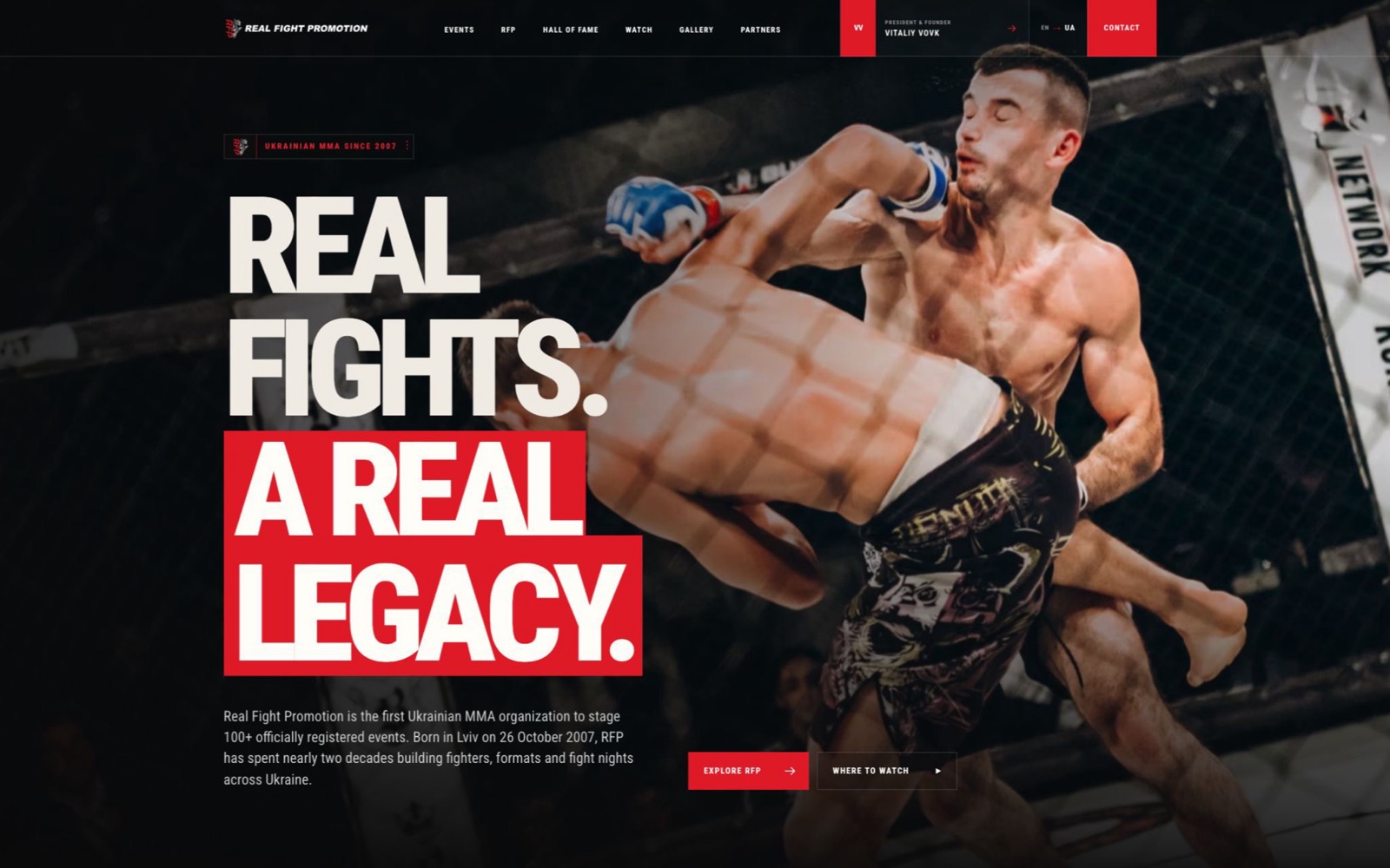 Strona główna Real Fight Promotion z filmowym kadrem walki MMA i hasłem Real fights. A real legacy.